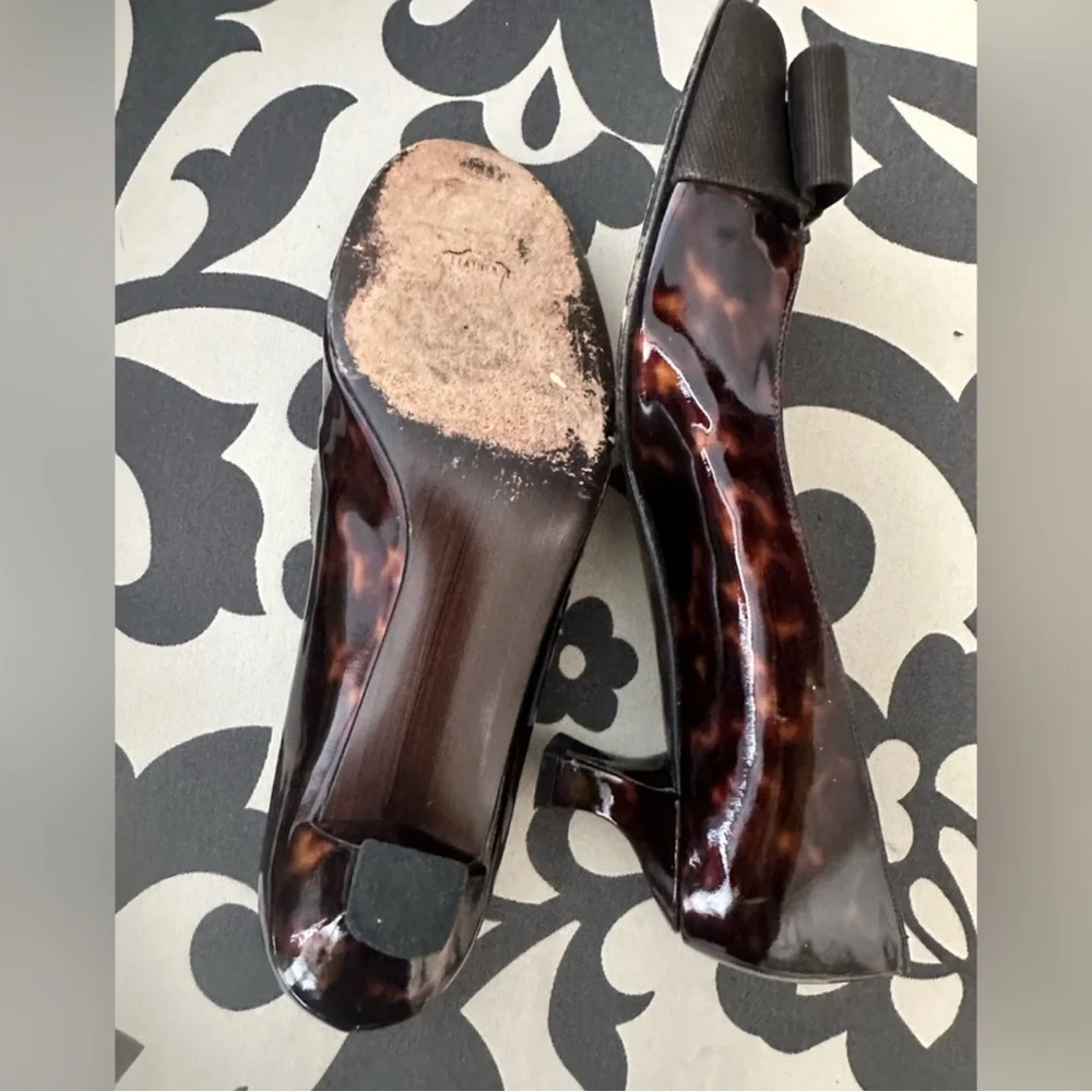 Stuart Weitzman Tortoise Shell Patent Peep
Toe Heels - Picture 9 of 12